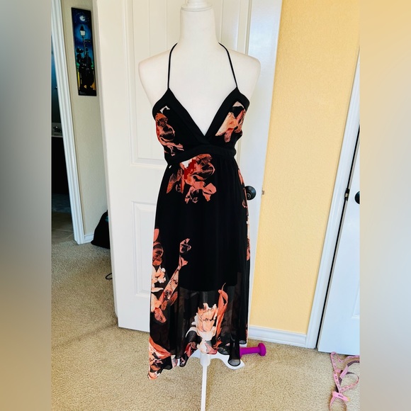 White House Black Market Dresses & Skirts - BHWM Dress